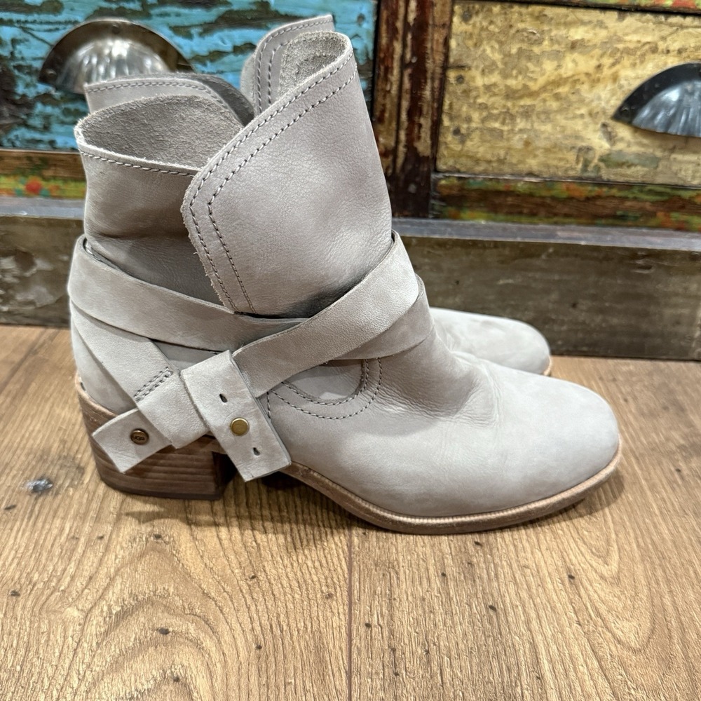 UGG Australia Elora Leather 1019148 Taupe Ankle Booties Women's Size 7 Suede